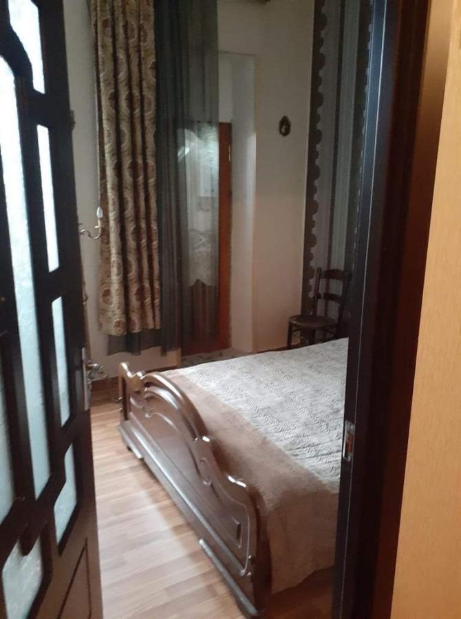 Beruka Guest House Kutaisi Ngoại thất bức ảnh